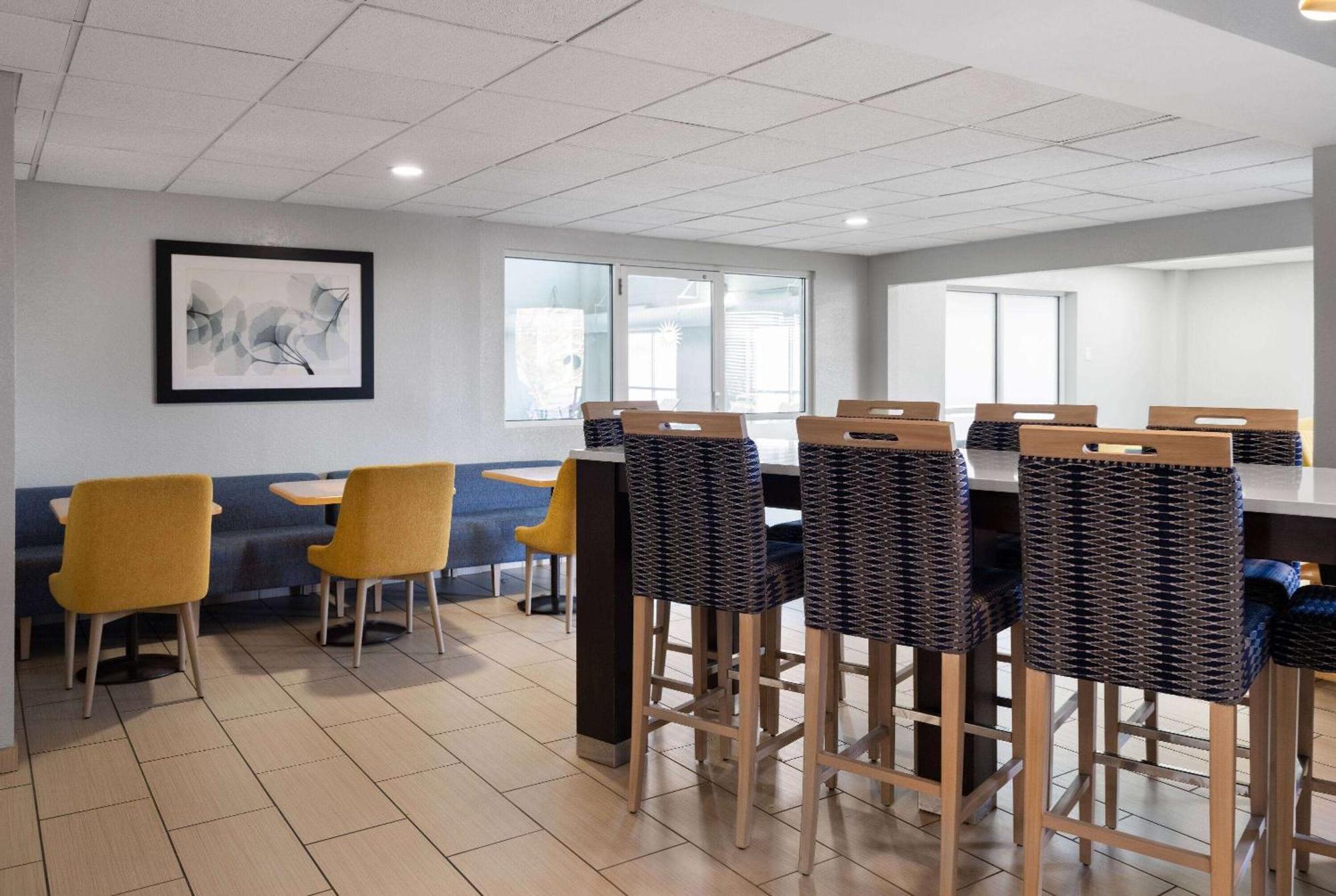 La Quinta By Wyndham Knoxville Airport Alcoa Exterior photo